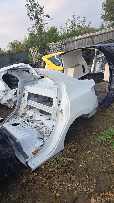 Spate Dacia Logan 2 Aripi fusta panou rezerva Dacia Logan 2013 2020