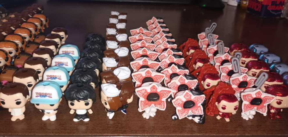 Фигурки Kinder Joy - Stranger Things / играчки