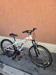 Bicicleta pentru copii 7-10 ani