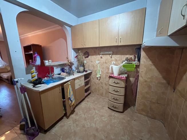 Дава се под наем Тристаен апартамент в София, Център - 110 кв.м за 500 € - Снимка #2