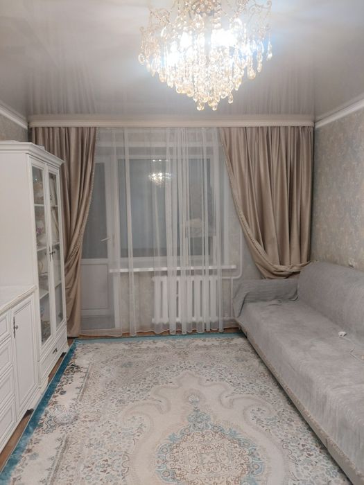 Продаю шторы для гостинной