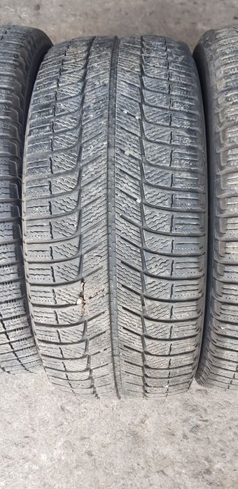 Зимни гуми-18цола-245/45-1бр.-75лв."MICHELIN "