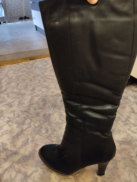 Продам сапоги. Размер 40. Хорошего состояния.