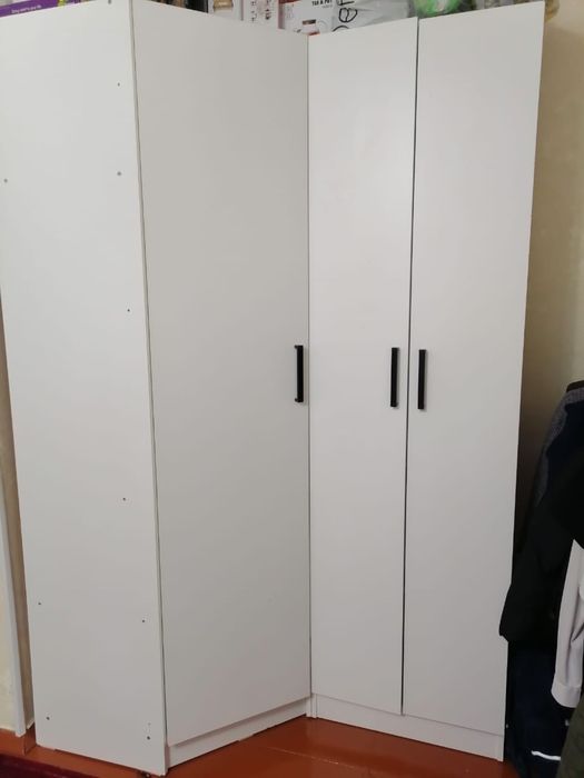 Угловой шкаф в отличном состоянии!