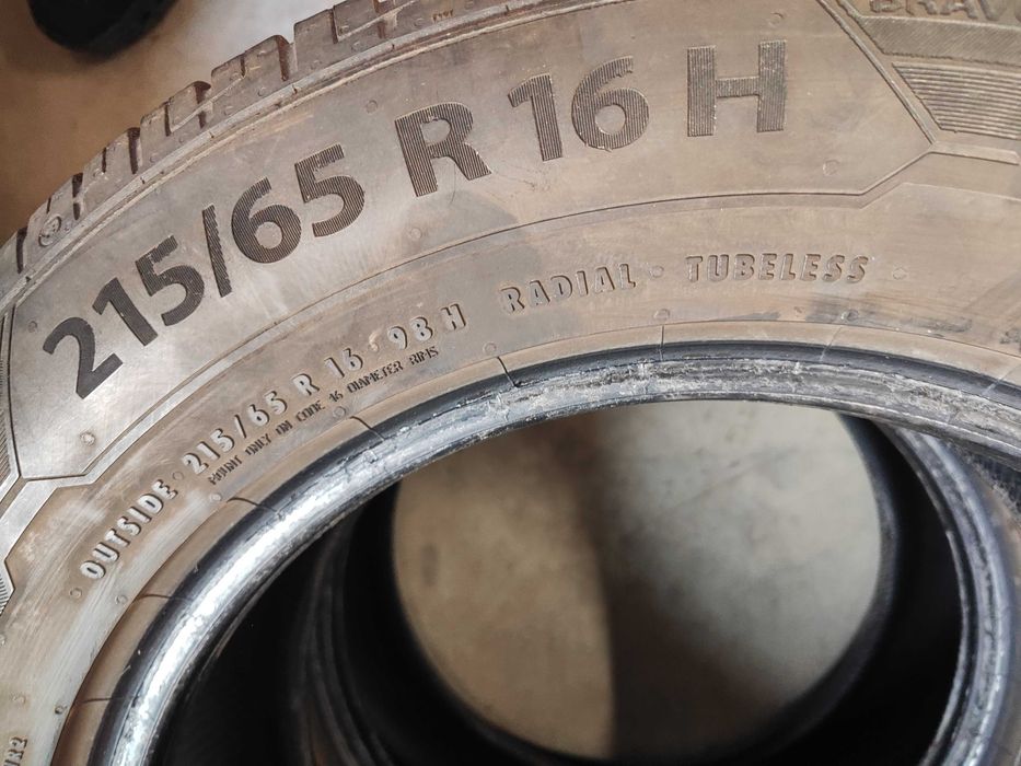 4бр.летни гуми 215/65/16 Barum