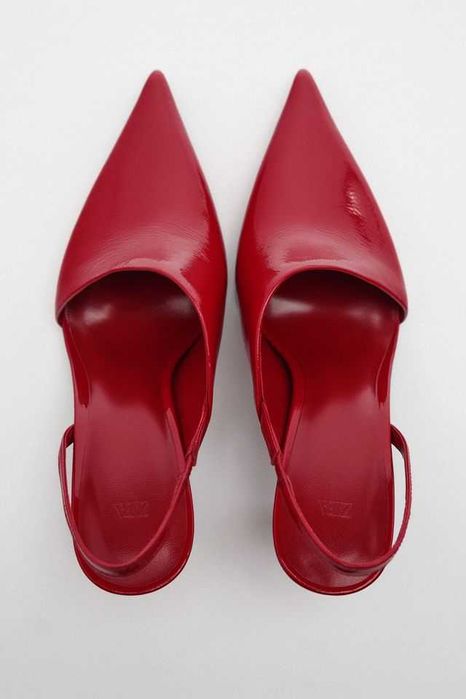 Pantofi decupați la spate Zara