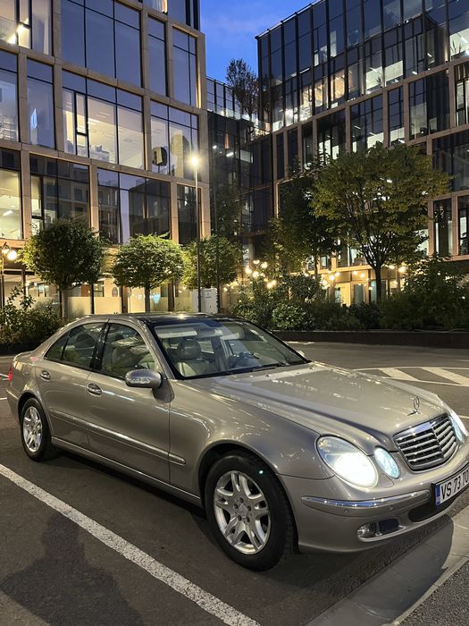 Vând Mercedes-Benz E220 W211
