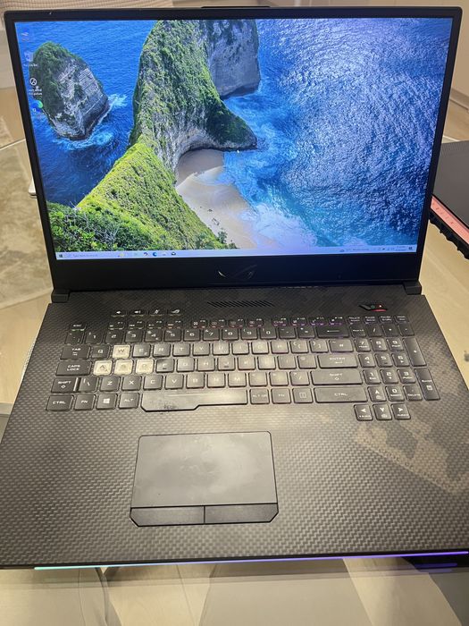 Asus ROG 17” i7 GTX 1060