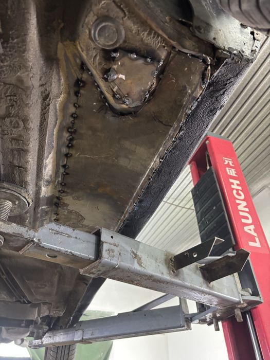 Ремнот днища автомобиля. Мелкий ремонт дна. Сварка Аргоном.