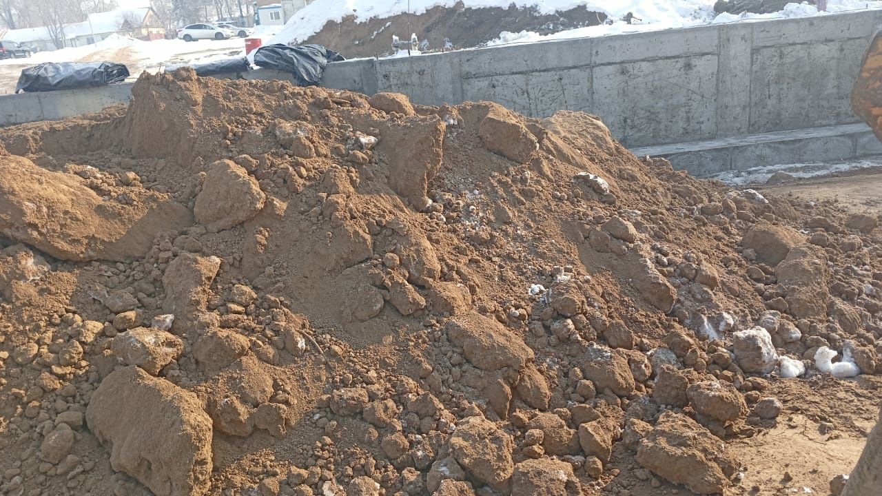 Доставка грунт, баласт, щебень, сникерс, пгс, гщс цена зависит от раст