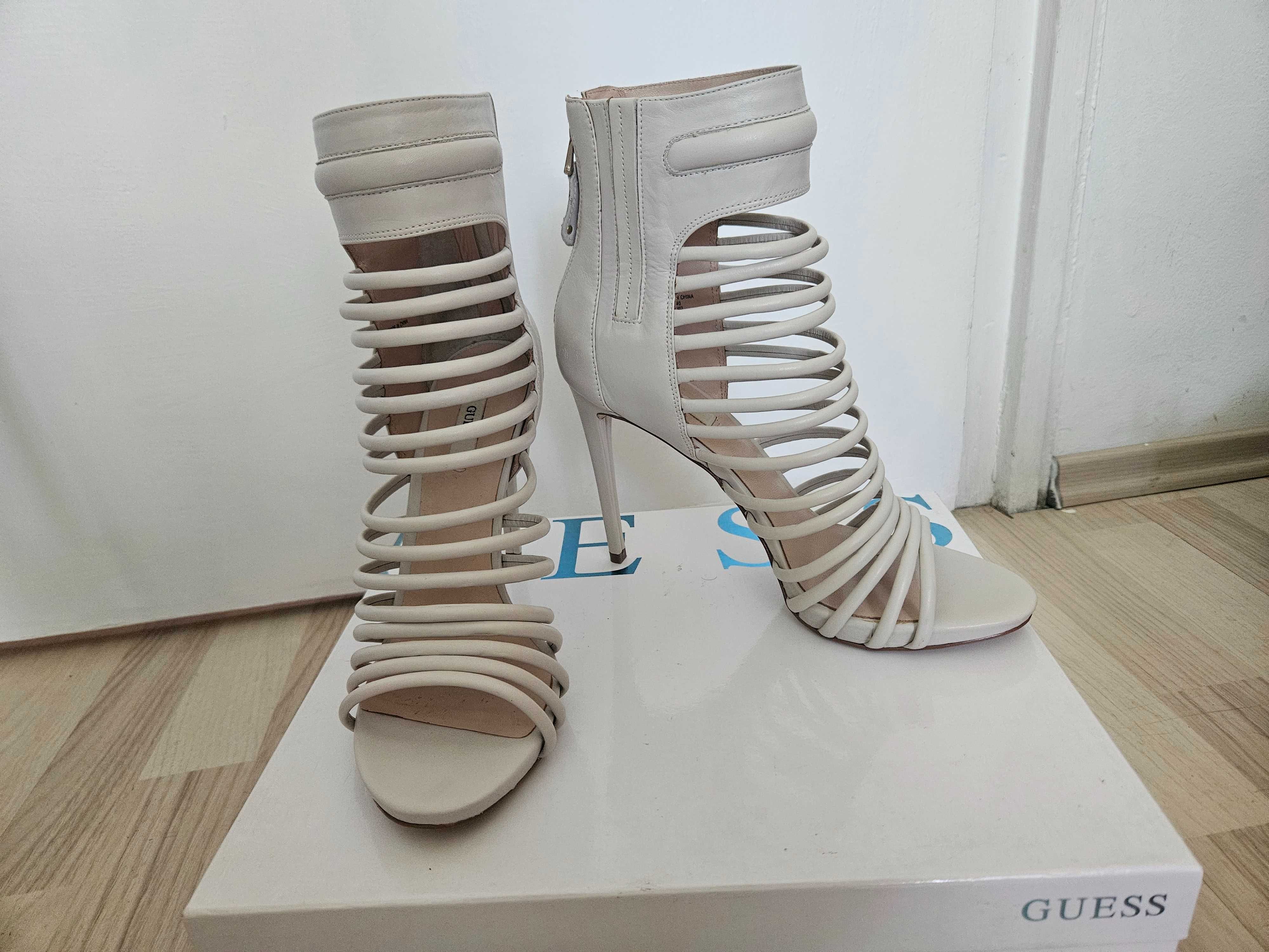 Сандали Guess 40 номер