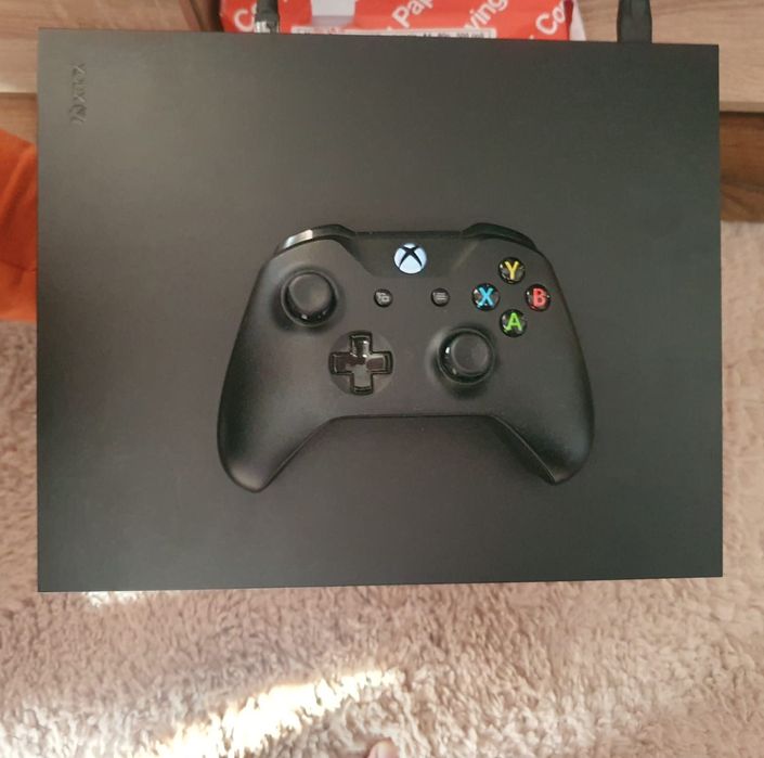 Vând sau schimb xbox one X