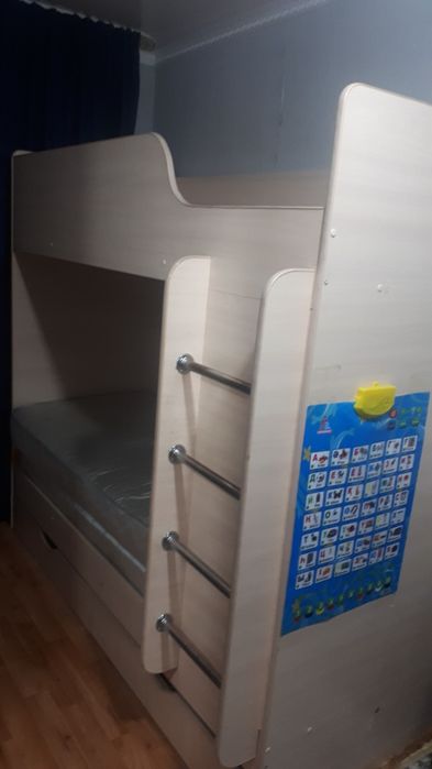 Двухъярусная кровать 30000 или 50000