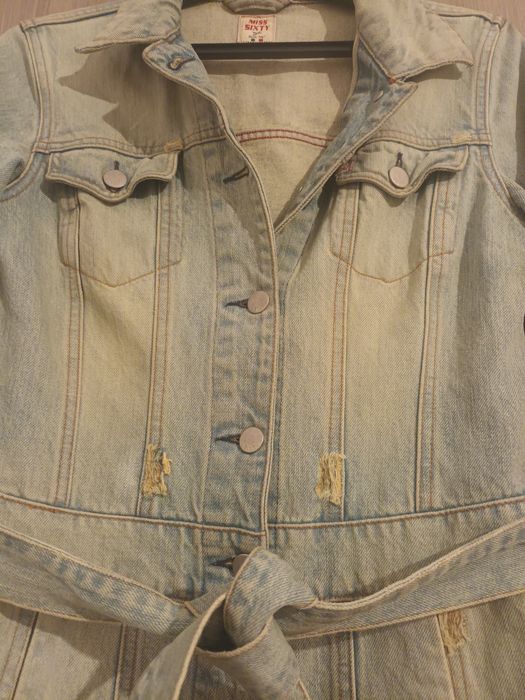 Pardesiu blugi marimea S- 50 lei