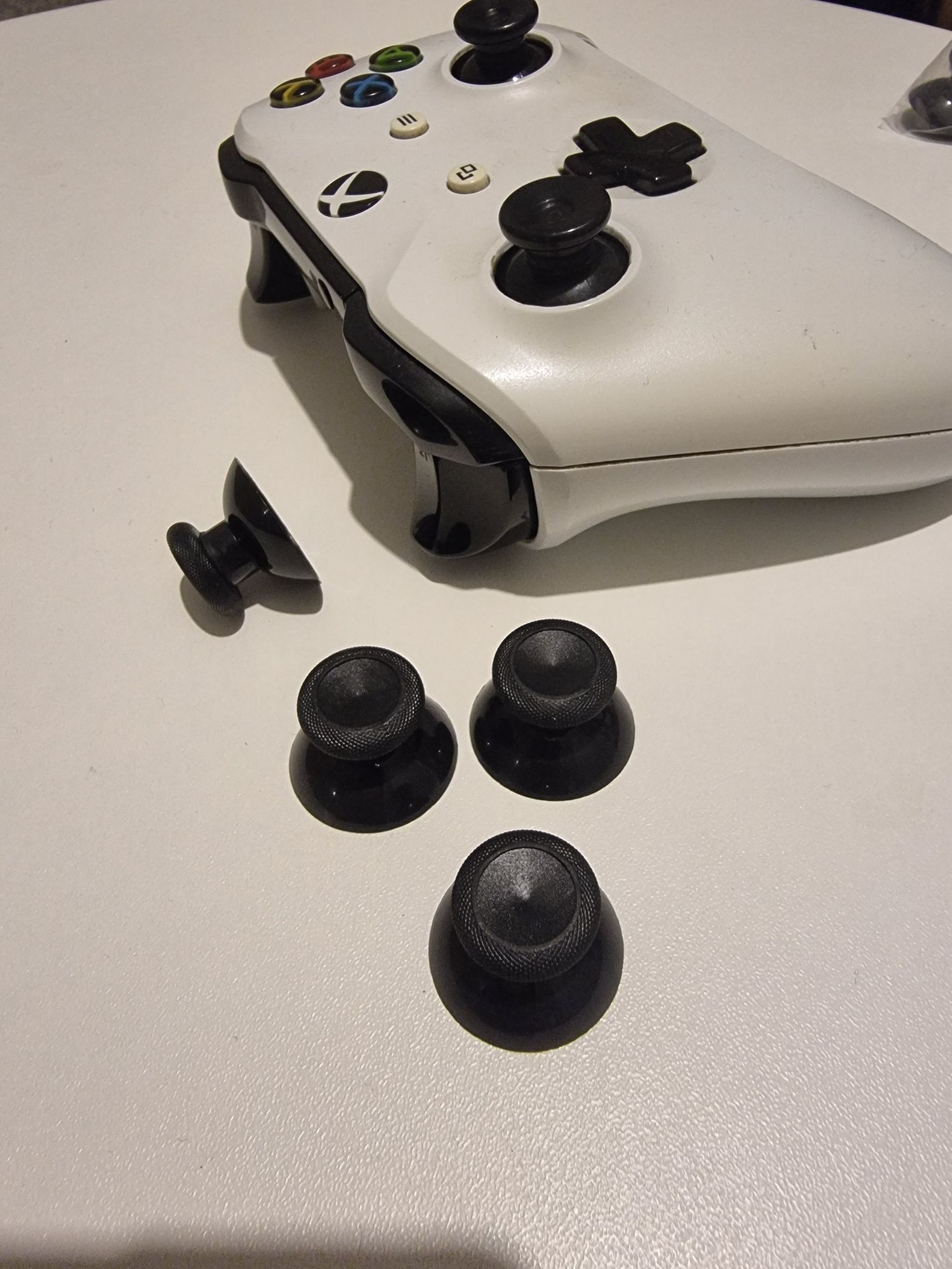 Стики, грибки,  резинки для X-Box One, S.