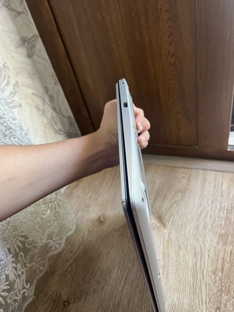 Notebook acer 5 яхши зор пачти янги