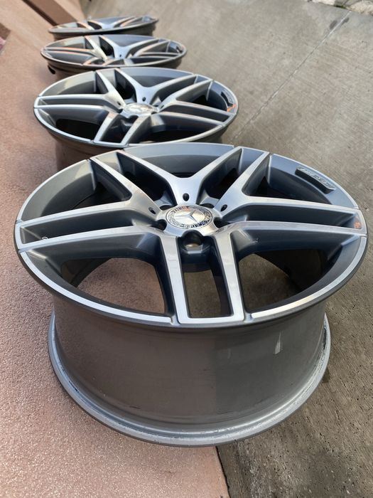 4бр лети джанти 19 цола за мерцедес/mercedes/ 5х112/ет.38/ц.отв.66.6/