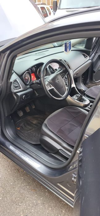 ASTRA J Diesel  2 L 160 CP 2011