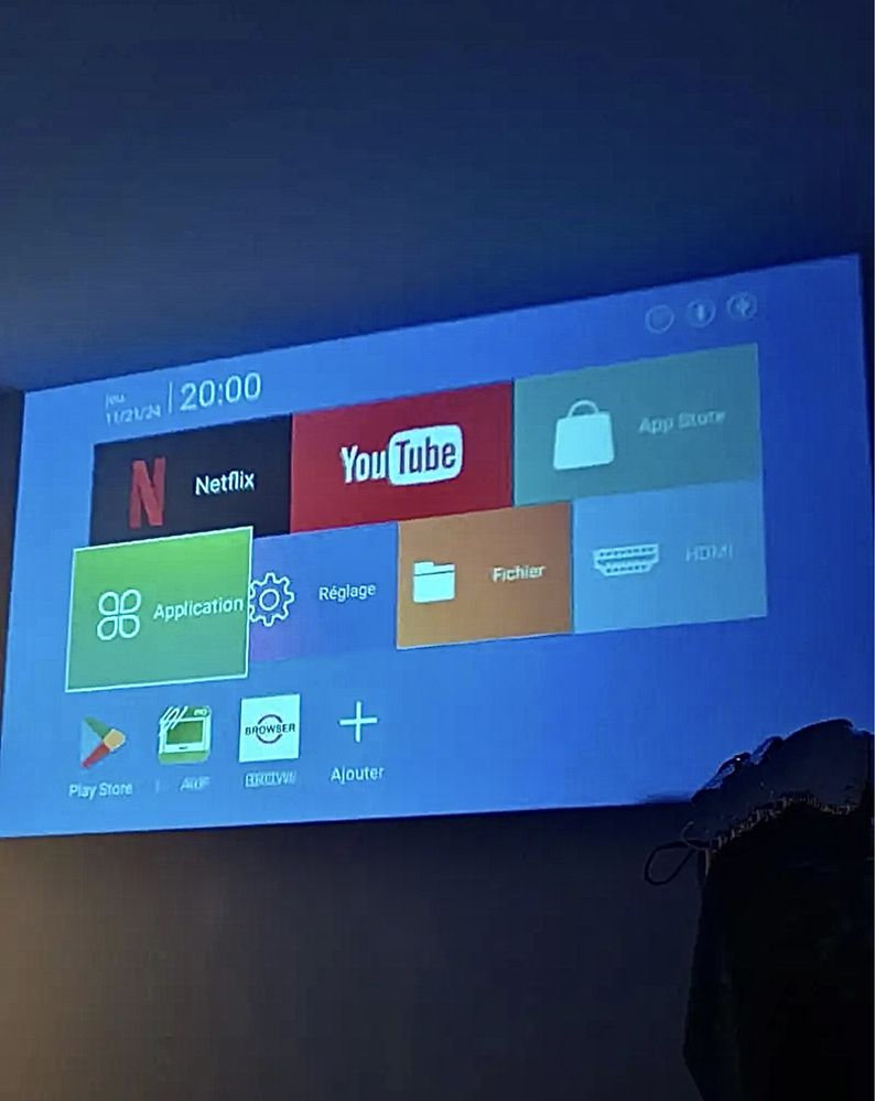 Videoproiector nou