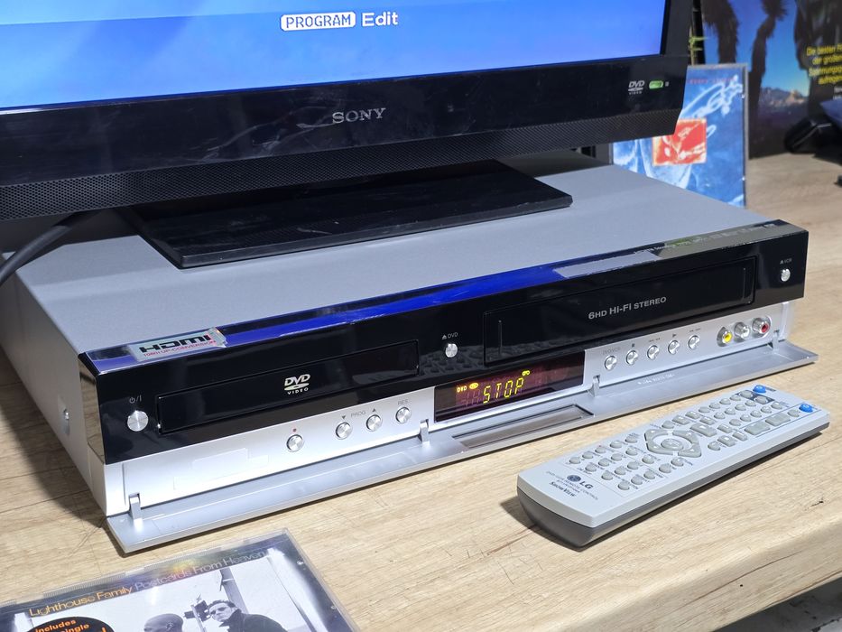 Combo player LG V192h, dvd ,vhs recorder vcr , hdmi, stereo hifi