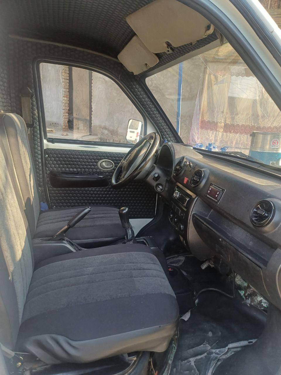 Lifan 5021 sotiladi Refrejerator 100tali gazda