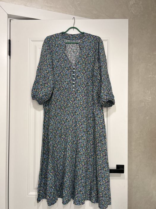 Продается 4 разных одежд для женщин