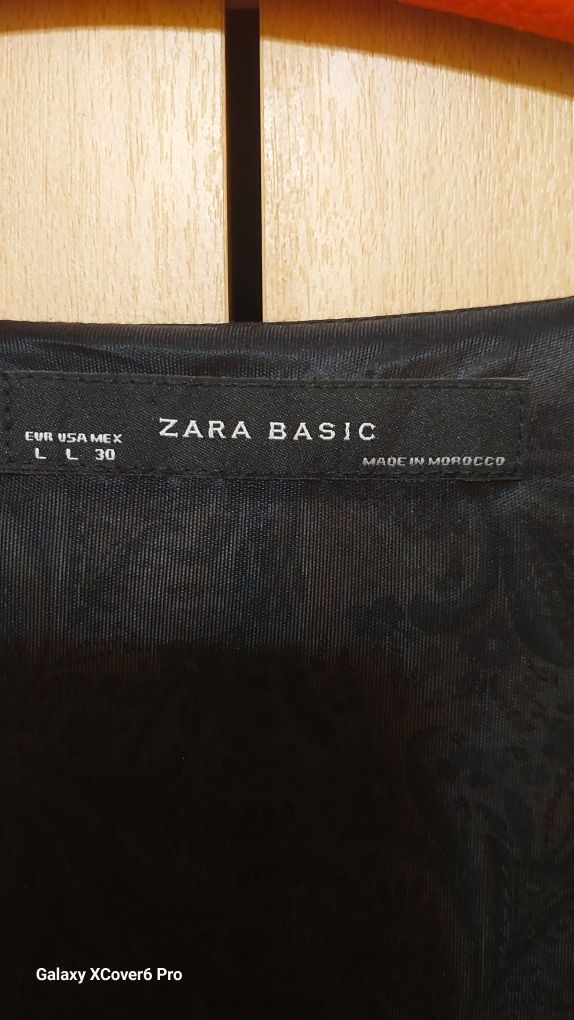 Рокля ZARA.100% коприна. размер L.