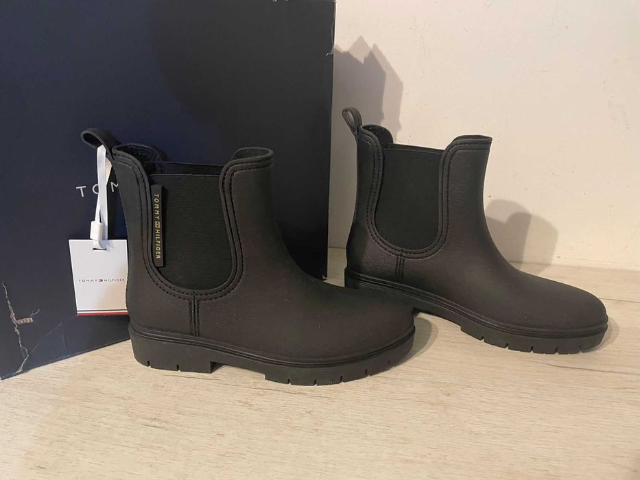 Tommy Hilfiger Olaya 4Y FW0-7471-BDS nr 38