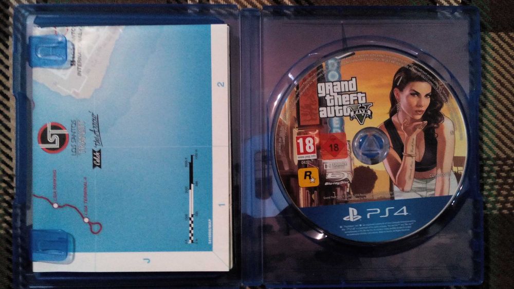 Playstation 4 PS4 игри GTA 5 и God Of War