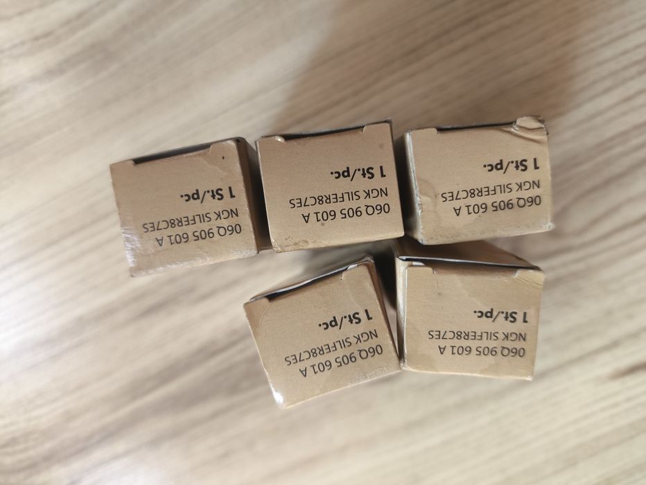 OEM ( оригинални ) запалителни свещи за автомобили от VW GROUP