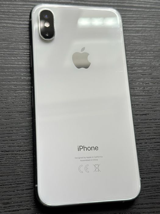 Iphone XS 64GB alb cablu incarcare huse stare buna neverlocked