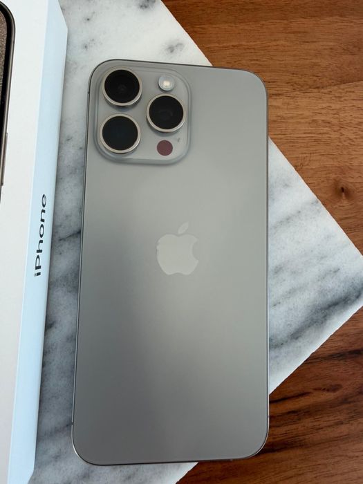 Iphone 15 Pro Max Silver