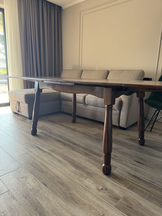 Masa lemn masiv extensibila