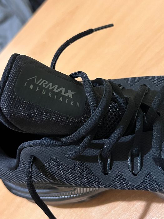 Продавам оригинални маратонки Nike номер 44