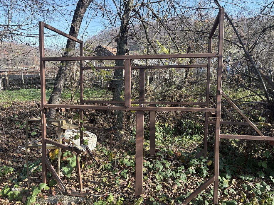 Vand razboi pentru caii