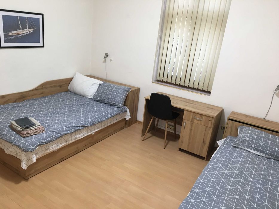 Дава се под наем Многостаен апартамент в Бургас, Център - 120 кв.м за 280.5 € - Снимка #3