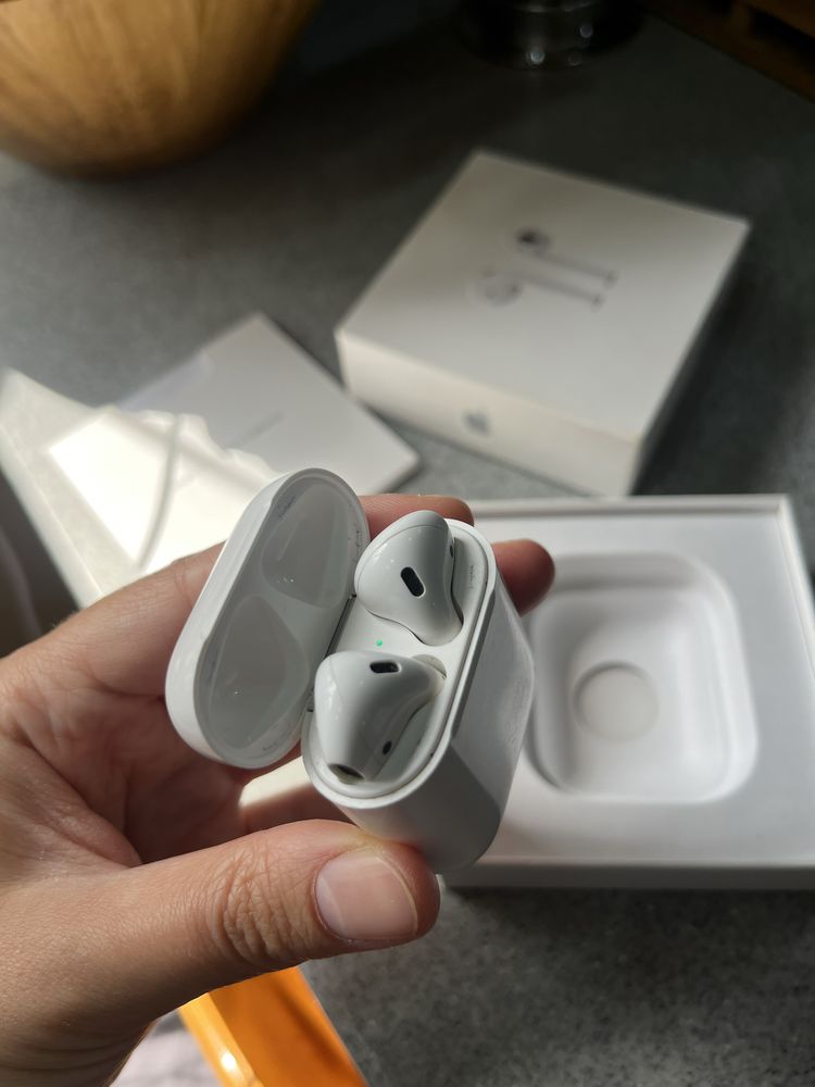 AirPods оригинал