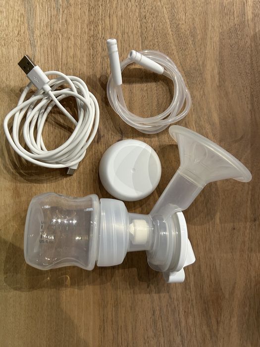 Единична електрическа помпа за кърма Philips Avent - Essential