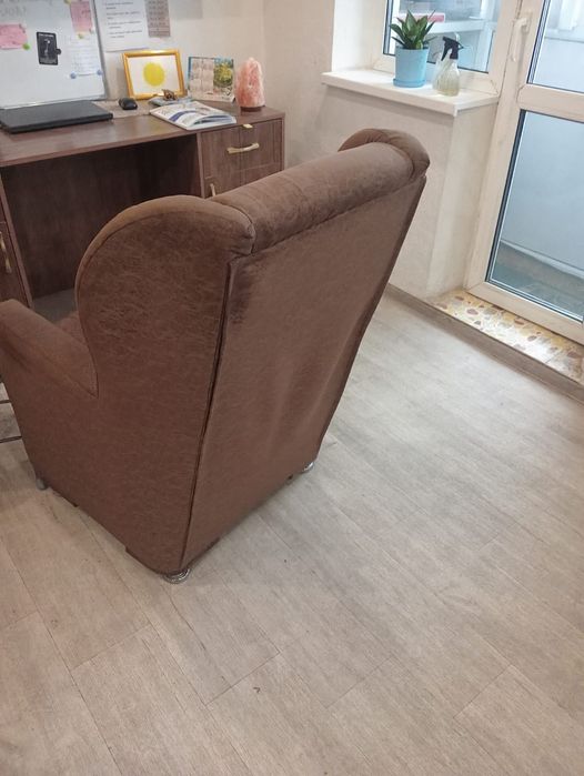 Продам кресло в хорошем состоянии