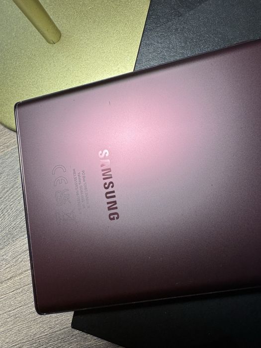 Samsung Galaxy S22 Ultra 10/10 Burgundy FULL BOX! 12Gb Ram/256GB