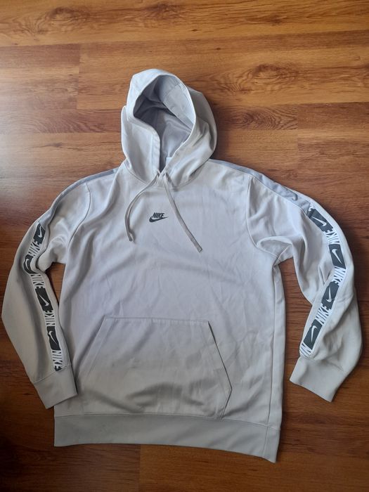 Nike мъжки Суитчър L размер.