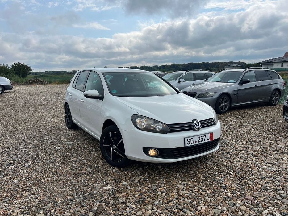 Volkswagen Golf 80cp, Navi, clima Euro 5