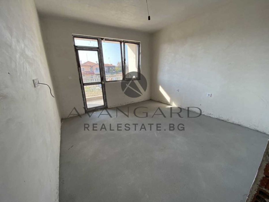 оф.24512 ИЗГОДНО! Тристаен апартамент Остромила