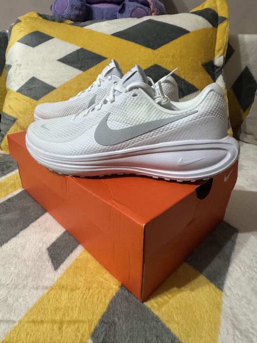 Nike Reaction 8 Eur41 unisex