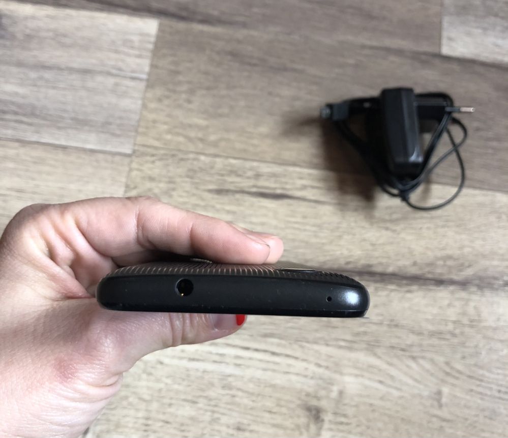 Telefon alcatel 1 nou