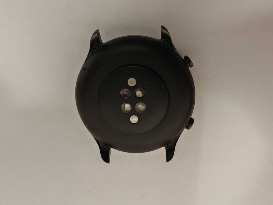 Смарт часовник Amazfit GTR 2e + Много верижки!