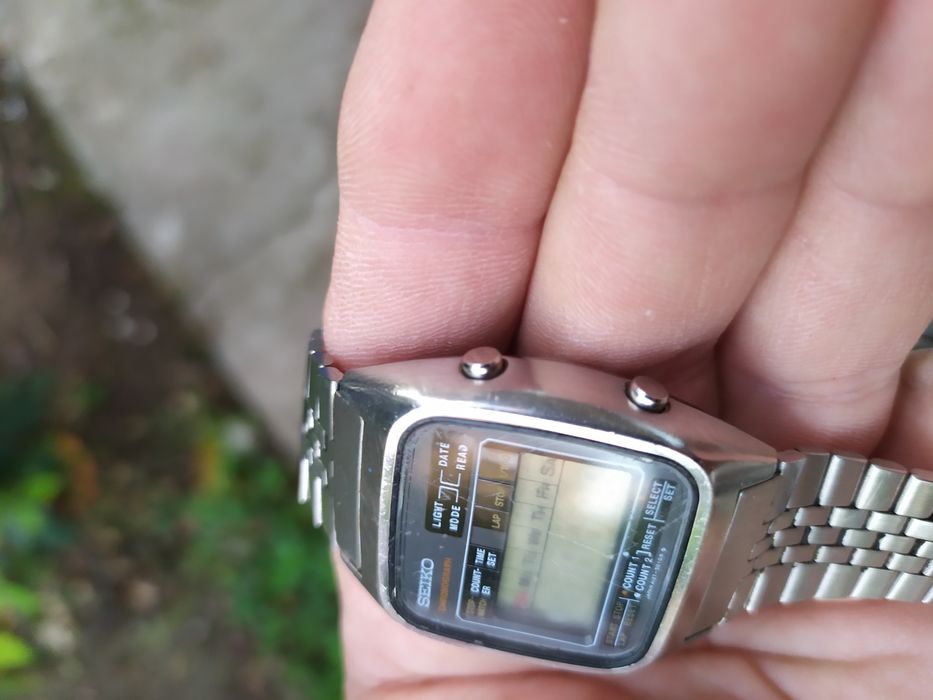 Ретро електронен часовник Seiko