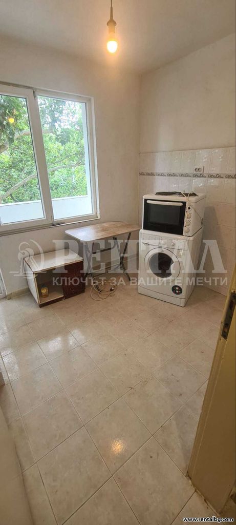 Продава се Двустаен апартамент в Пловдив, Център - 40 кв.м за 2100 €/кв.м - Снимка #6