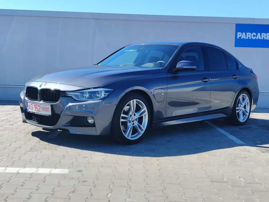 BMW Seria 3 Plug in hybrid, pachet M, 2 butoane, faruri full Led, connected drive