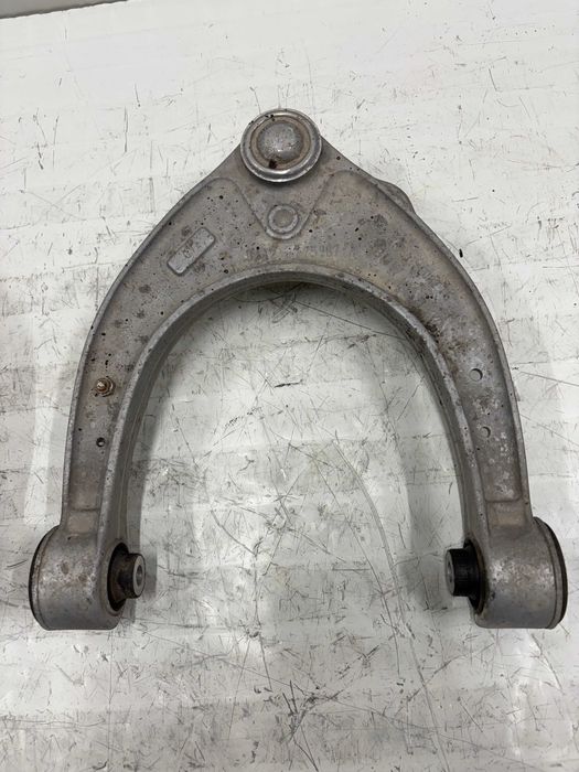 Горен носач (Подкова) БМВ Ф10 Ф11 Ф07 Ф06 Ф12 Ф13 Ф01 Ф02